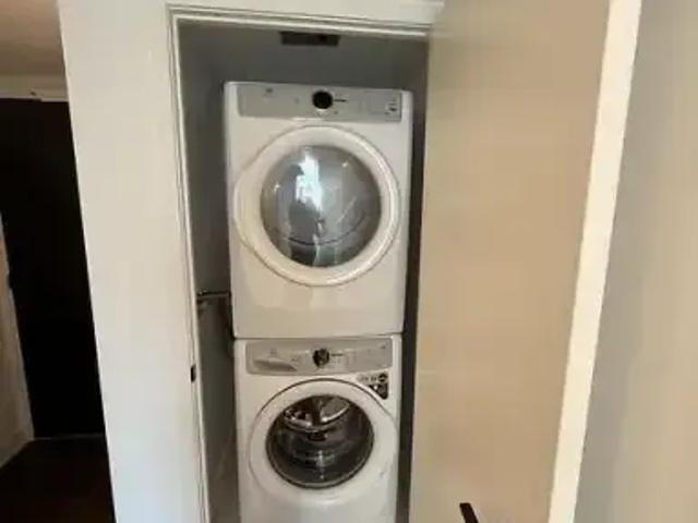 For Rent 1 Bedroom Condo Toronto ON DS103695145