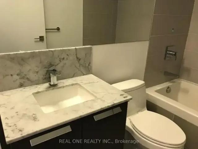 For Rent 1 Bedroom Condo Toronto ON DS103920488