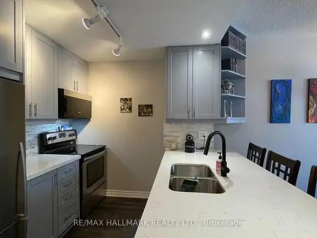 For Rent 1 Bedroom Condo Toronto ON DS104401426
