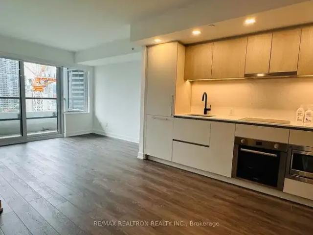 For Rent 1 Bedroom Condo Toronto ON DS104598140