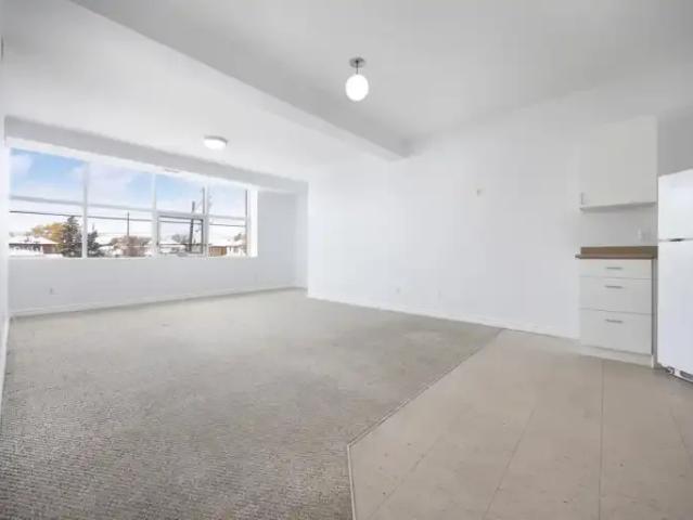 For Rent 1 Bedroom Condo Toronto ON DS96255356
