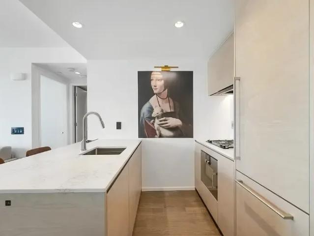 For Rent 1 Bedroom Condo Vancouver BC DS103568807