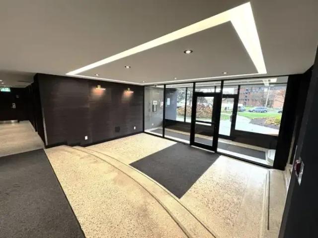 For Rent 1 Bedroom Apartment Mississauga ON DS101474893