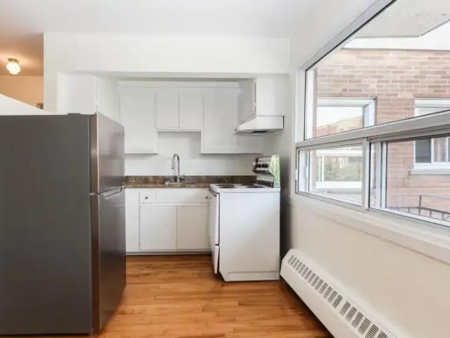 For Rent 1 Bedroom Apartment Montreal QC DS104434161