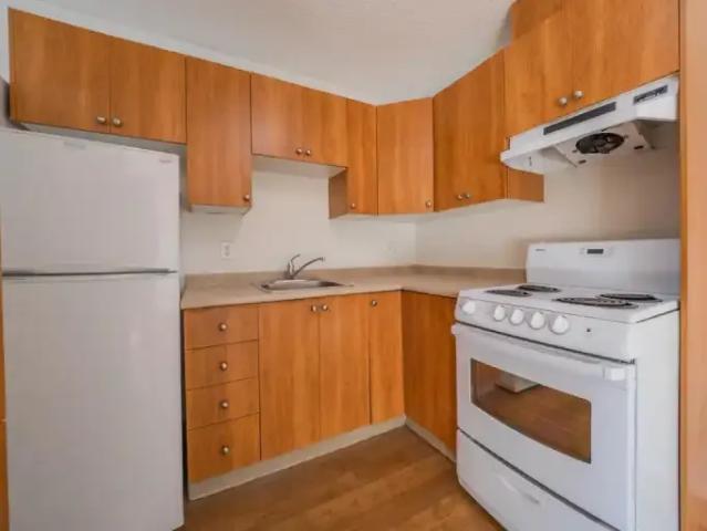 For Rent 1 Bedroom Apartment Montreal QC DS103594173