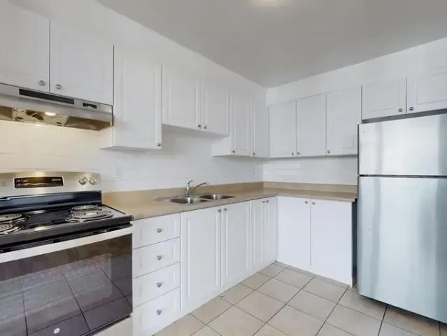 For Rent 1 Bedroom Apartment North York ON DS96587507