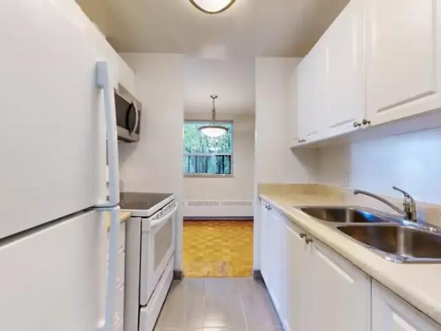 For Rent 1 Bedroom Apartment North York ON DS98815720
