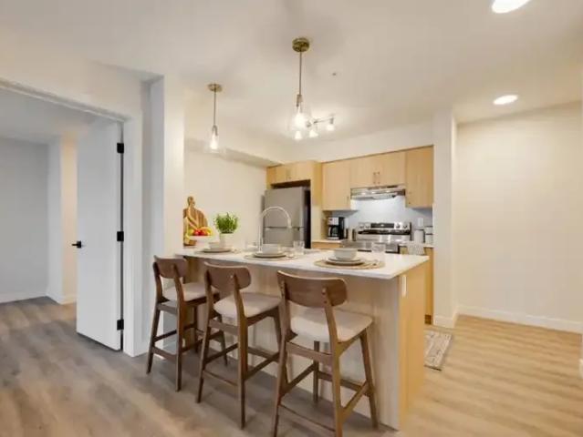 For Rent 1 Bedroom Apartment Airdrie AB DS100211837