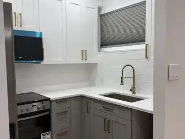 For Rent 1 Bedroom Apartment Airdrie AB DS103151761