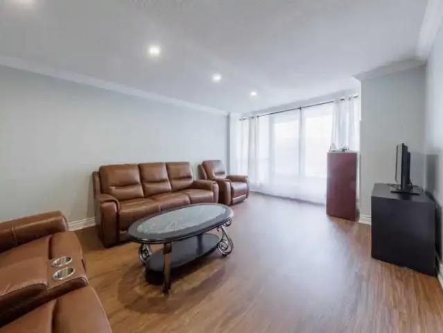 For Rent 1 Bedroom Apartment Ajax ON DS103355172
