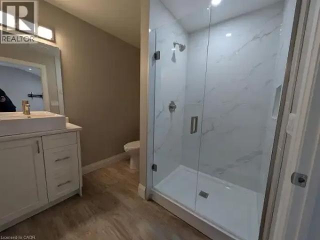 For Rent 1 Bedroom Apartment Burlington ON DS102752692