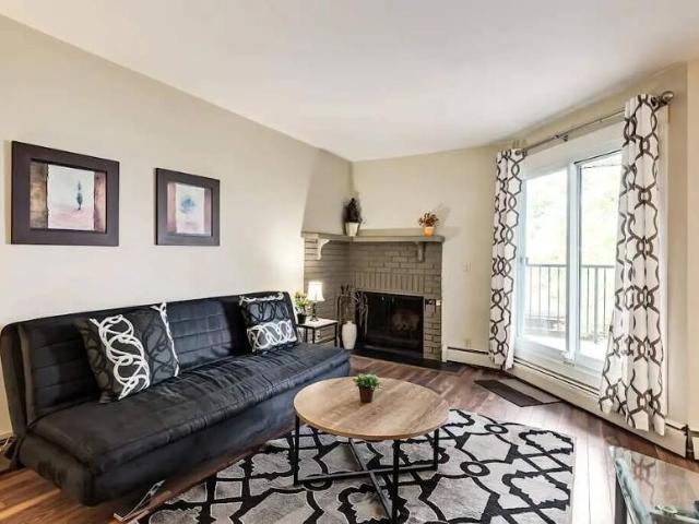 For Rent 1 Bedroom Apartment Calgary AB DS98309468