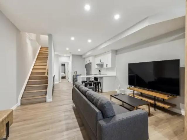 For Rent 1 Bedroom Apartment Calgary AB DS101301442