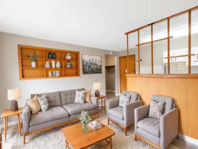 For Rent 1 Bedroom Apartment Calgary AB DS102550975
