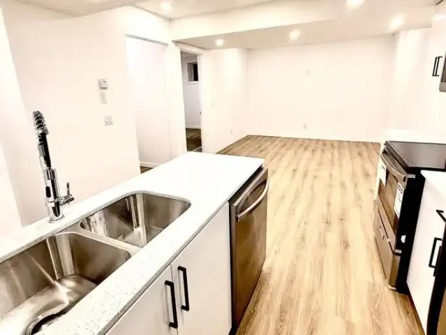 For Rent 1 Bedroom Apartment Calgary AB DS102658415
