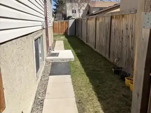 For Rent 1 Bedroom Apartment Calgary AB DS102811634