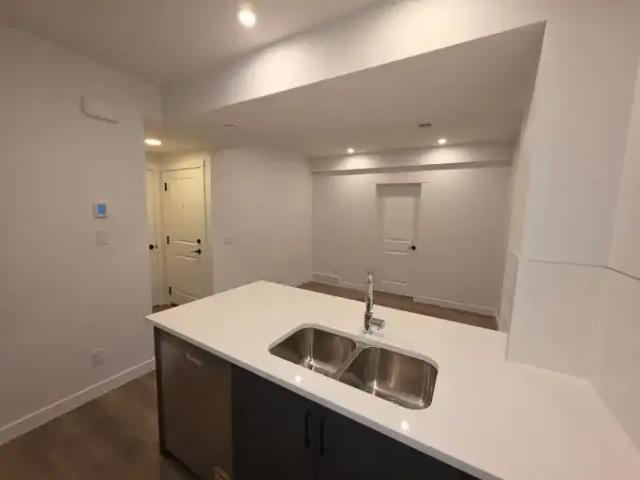 For Rent 1 Bedroom Apartment Calgary AB DS103879452