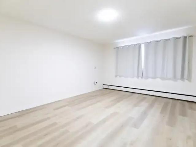 For Rent 1 Bedroom Apartment Calgary AB DS103011461