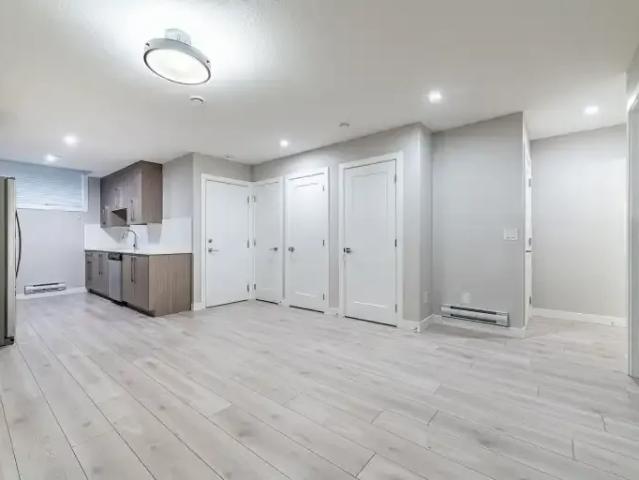 For Rent 1 Bedroom Apartment Calgary AB DS103030698