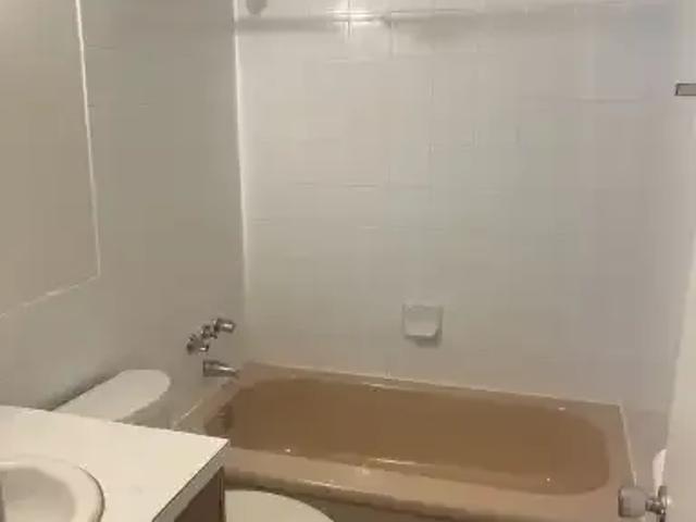 For Rent 1 Bedroom Apartment Calgary AB DS103215738