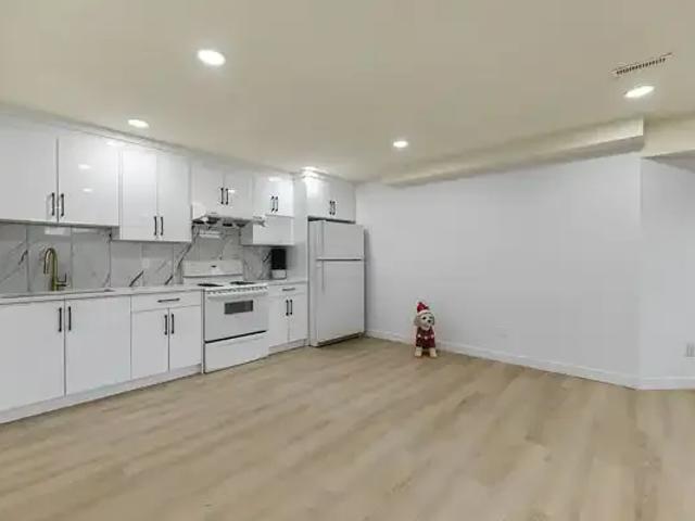 For Rent 1 Bedroom Apartment Calgary AB DS103322651