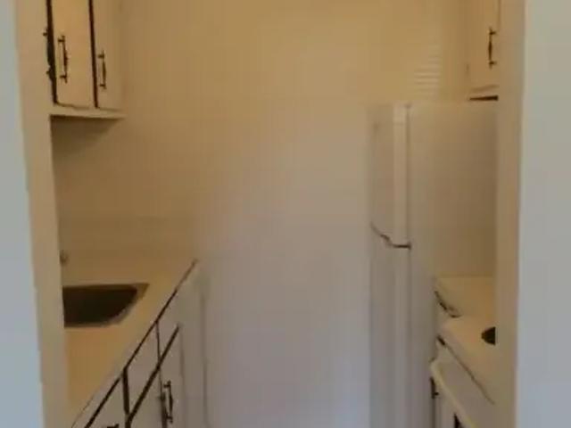 For Rent 1 Bedroom Apartment Calgary AB DS103379729