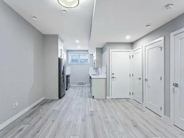 For Rent 1 Bedroom Apartment Calgary AB DS103379980