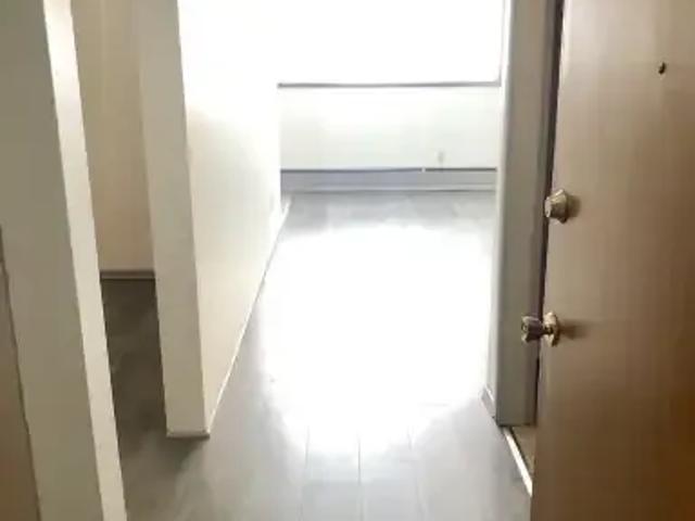For Rent 1 Bedroom Apartment Calgary AB DS104178988