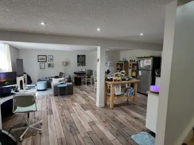 For Rent 1 Bedroom Apartment Calgary AB DS104179142