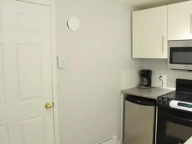 For Rent 1 Bedroom Apartment Calgary AB DS104181784