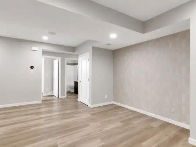 For Rent 1 Bedroom Apartment Calgary AB DS104257131