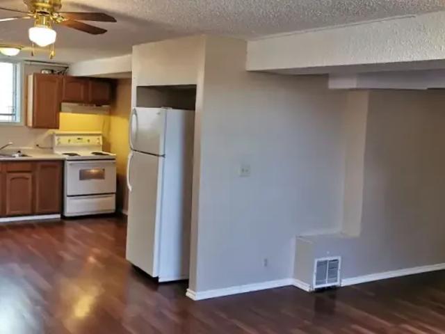 For Rent 1 Bedroom Apartment Calgary AB DS104322384