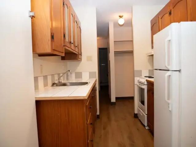 For Rent 1 Bedroom Apartment Calgary AB DS104362220