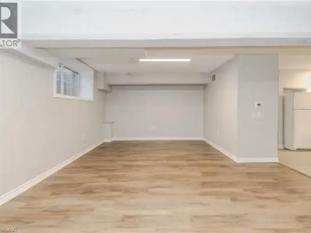 For Rent 1 Bedroom Apartment Cambridge ON DS103119073