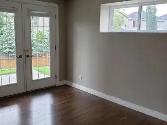 For Rent 1 Bedroom Apartment Cochrane AB DLS102629511
