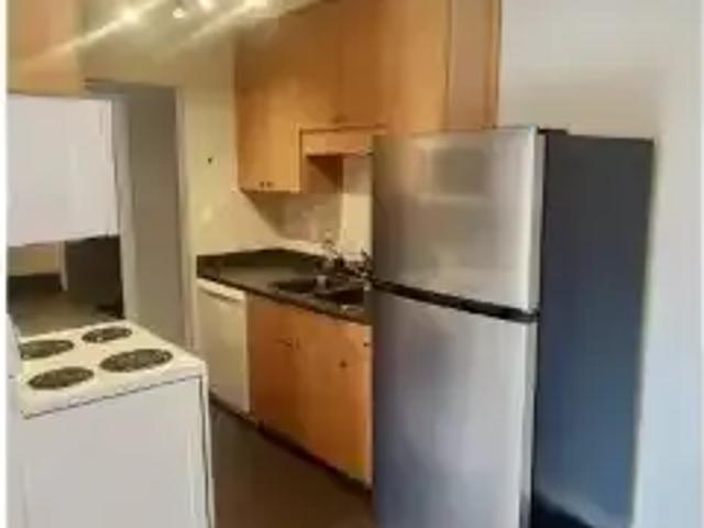 For Rent 1 Bedroom Apartment Coquitlam BC DS105023522