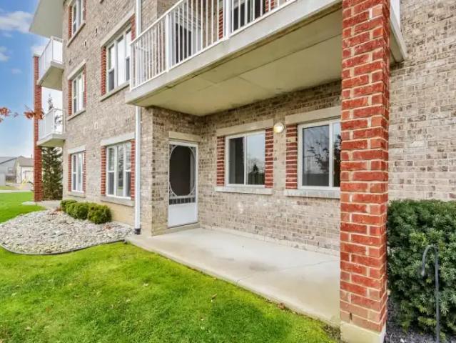 For Rent 1 Bedroom Apartment Exeter ON DS104710756
