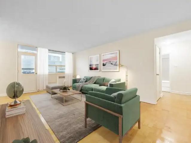 For Rent 1 Bedroom Apartment East York ON DS104863520