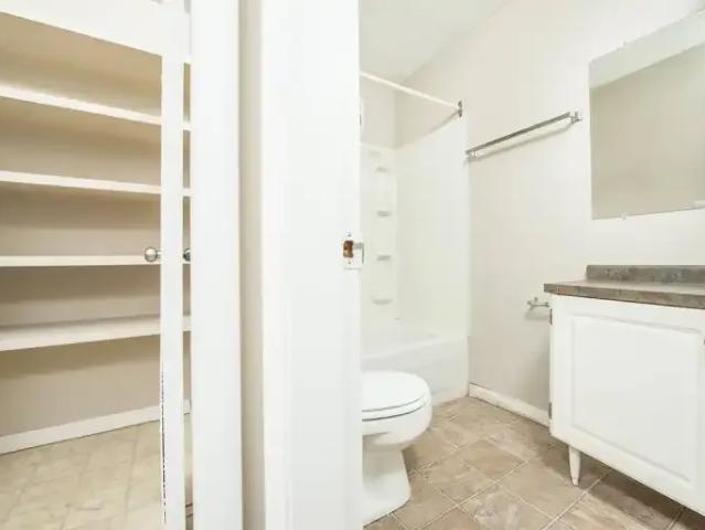 For Rent 1 Bedroom Apartment Edmonton AB DLS102578261