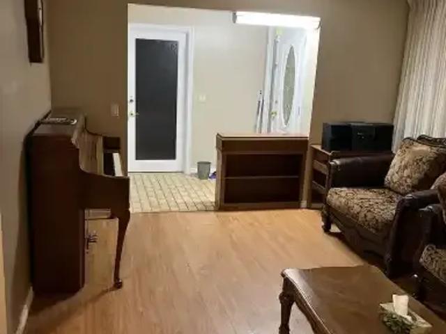 For Rent 1 Bedroom Apartment Edmonton AB DS104066915