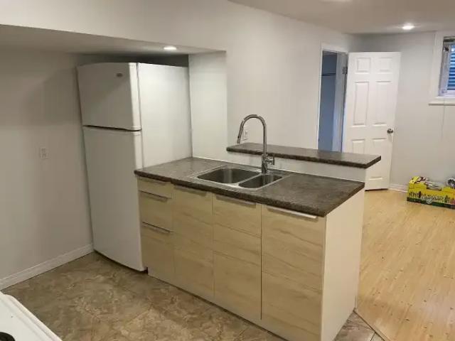 For Rent 1 Bedroom Apartment Edmonton AB DS104179839