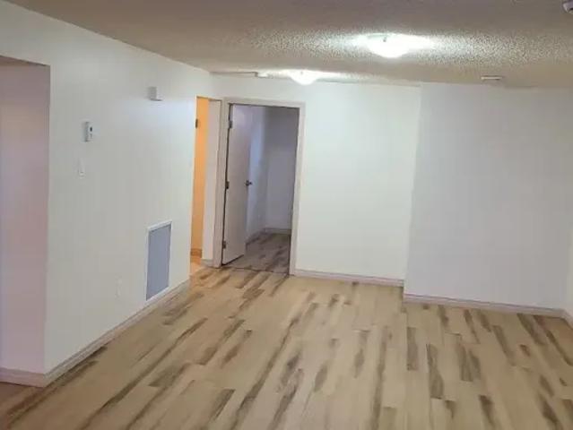 For Rent 1 Bedroom Apartment Edmonton AB DS104180473
