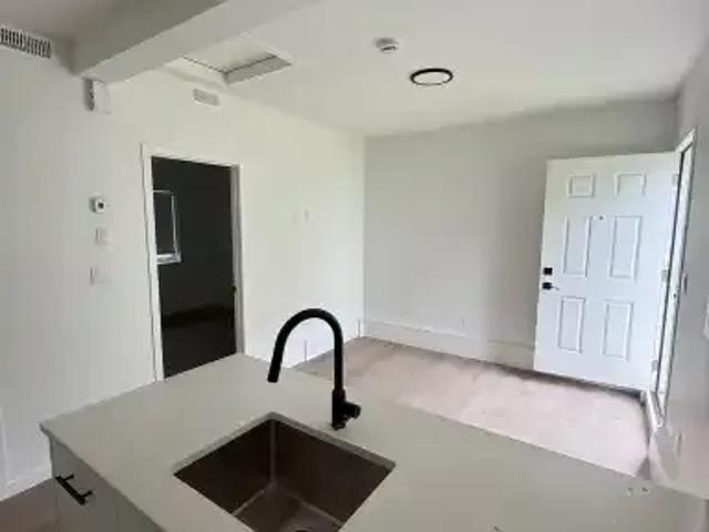 For Rent 1 Bedroom Apartment Edmonton AB DS104181661