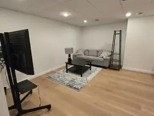 For Rent 1 Bedroom Apartment Edmonton AB DS104362806