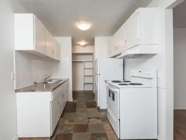 For Rent 1 Bedroom Apartment Edmonton AB DS104470566