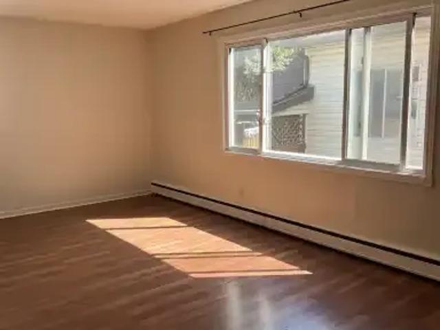 For Rent 1 Bedroom Apartment Edmonton AB DS104876614