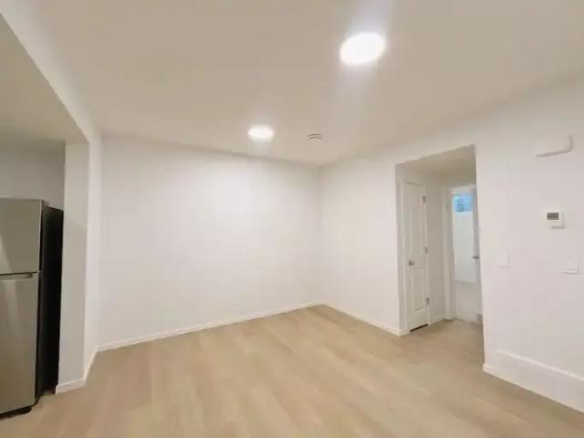 For Rent 1 Bedroom Apartment Edmonton AB DS105071897
