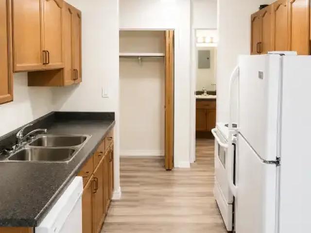 For Rent 1 Bedroom Apartment Edmonton AB DS103611392