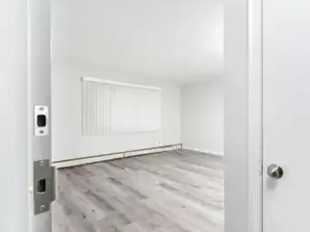 For Rent 1 Bedroom Apartment Edmonton AB DS103840137