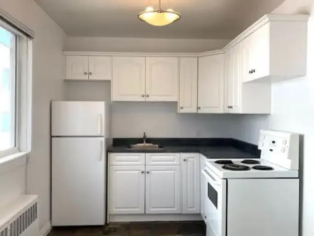 For Rent 1 Bedroom Apartment Edmonton AB DS103879454